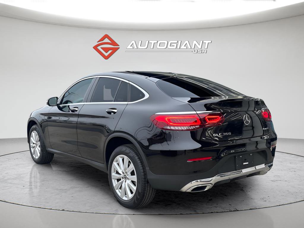 Used 2020 Mercedes-Benz GLC 300 4MATIC Coupe image 4