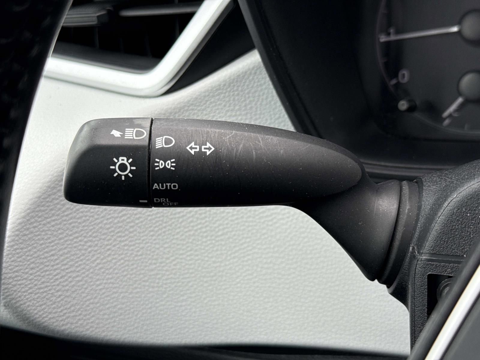 Used 2023 Toyota Corolla SE image 17