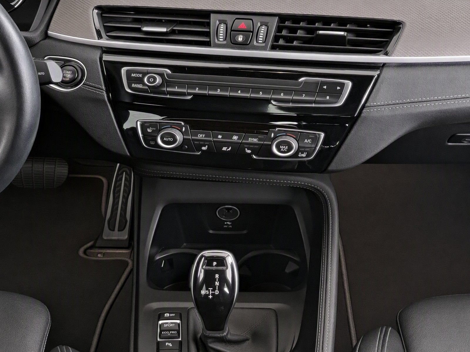 Used 2022 BMW X2 sDrive28i w/ Edition Package FWD image 10