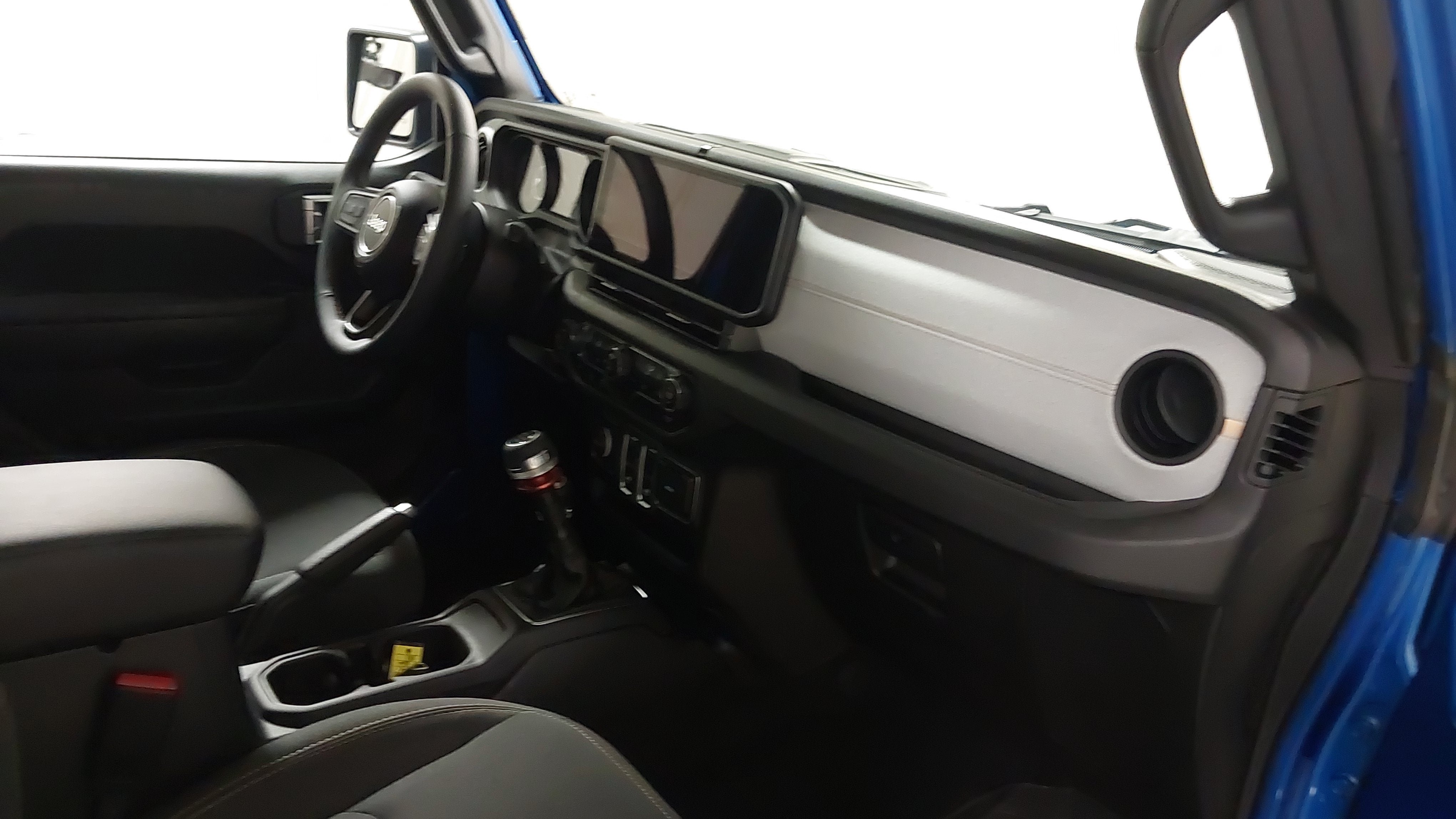 Used 2024 Jeep Wrangler Sport AWD/4WD image 28