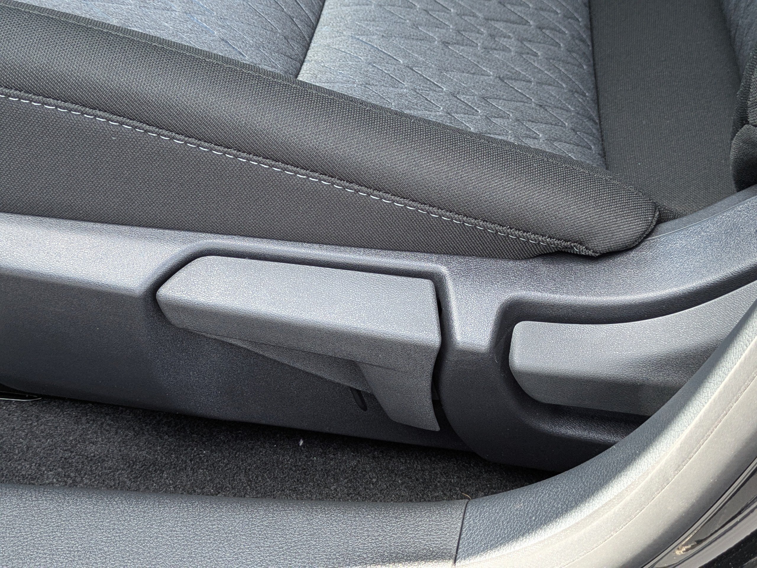 New 2026 Nissan Sentra SV w/ SV Convenience Package FWD image 21