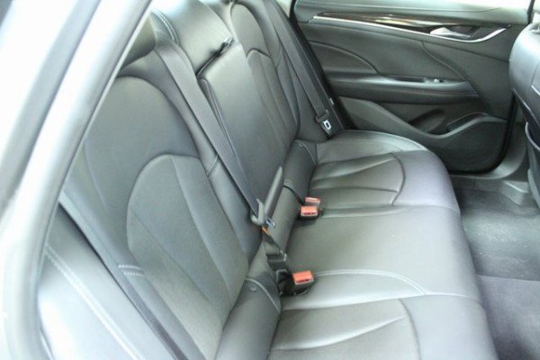 Used 2019 Buick LaCrosse Premium image 12