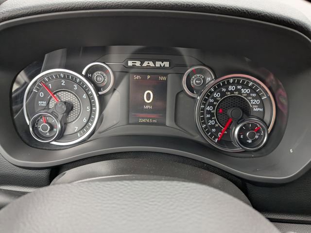 Used 2024 RAM 2500 Big Horn w/ Sport Appearance Package AWD/4WD image 9