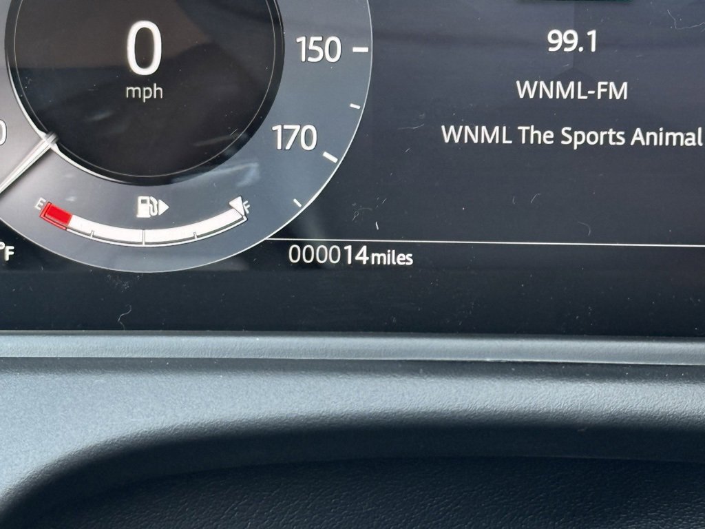 New 2026 Land Rover Range Rover Velar Dynamic SE image 27