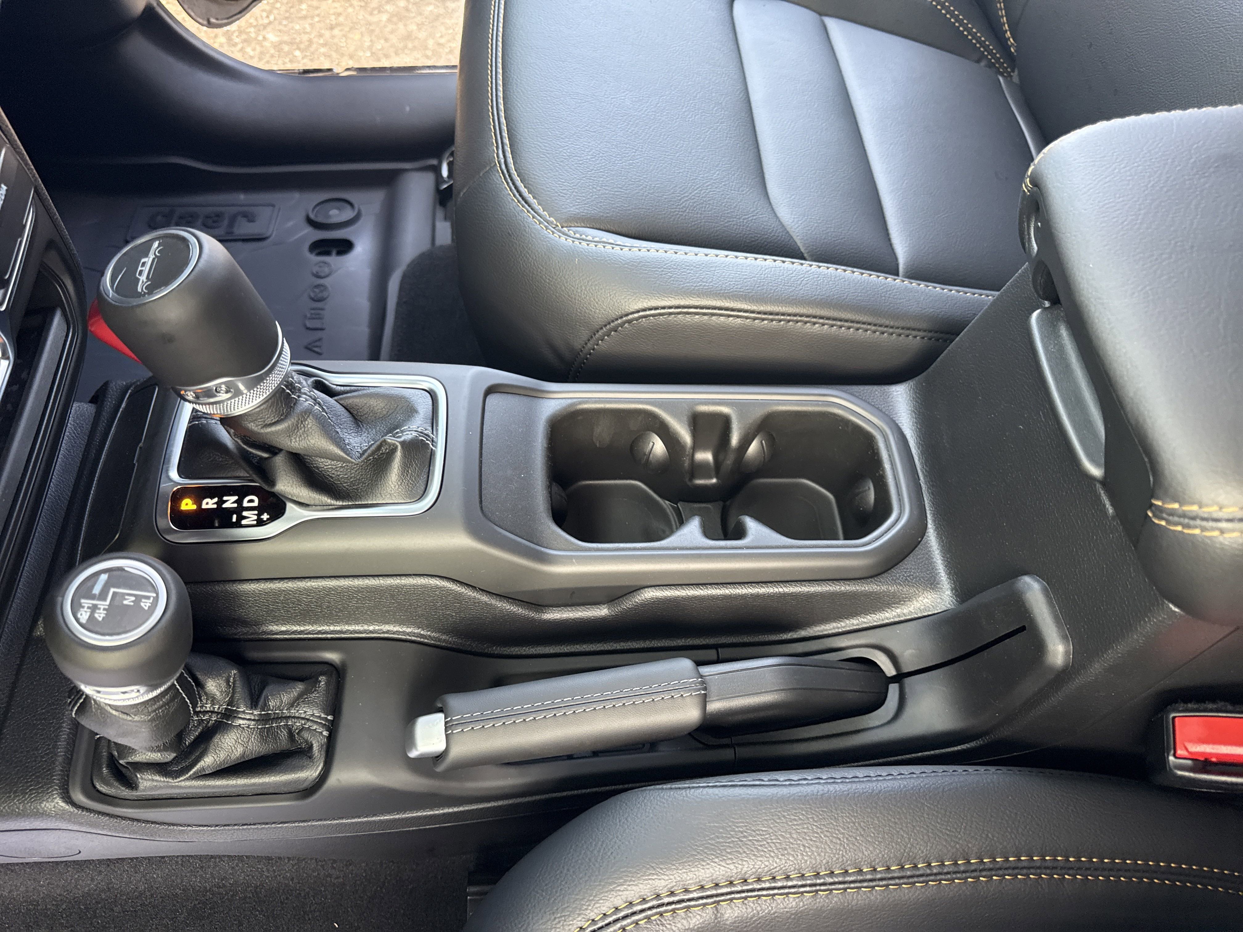 New 2025 Jeep Gladiator Sport w/ Premium Package image 25