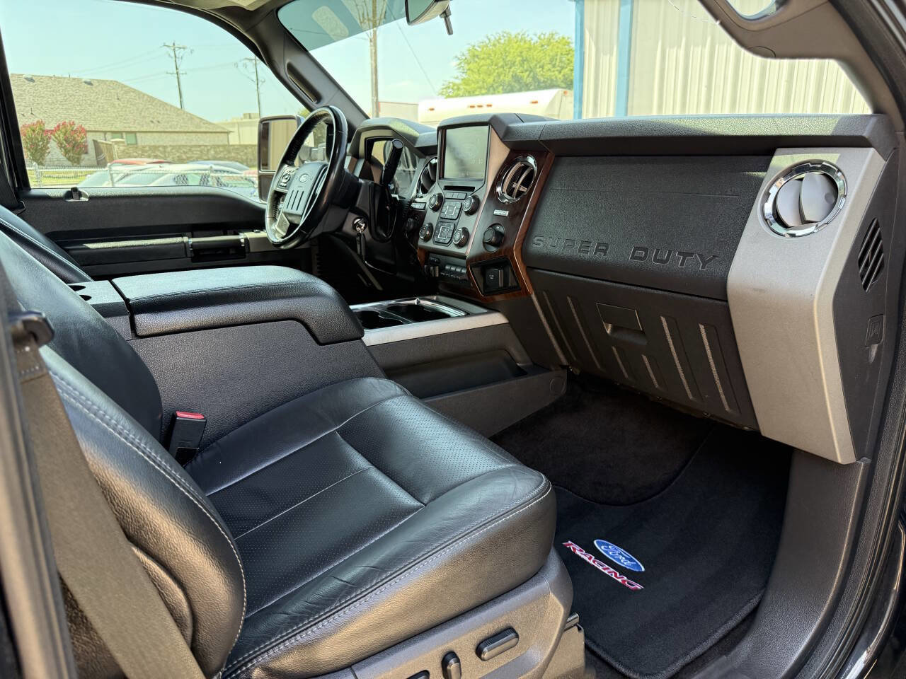Used 2014 Ford F250 Lariat w/ Chrome Package image 18