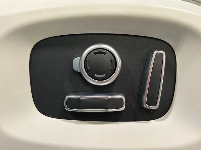 Used 2016 Land Rover Range Rover Long Wheelbase Supercharged image 21