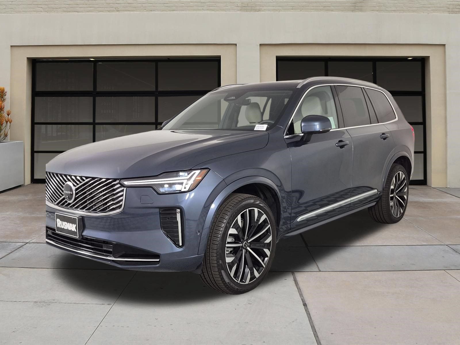 Certified 2026 Volvo XC90 B6 Plus w/ Protection Package Premier AWD/4WD image 3