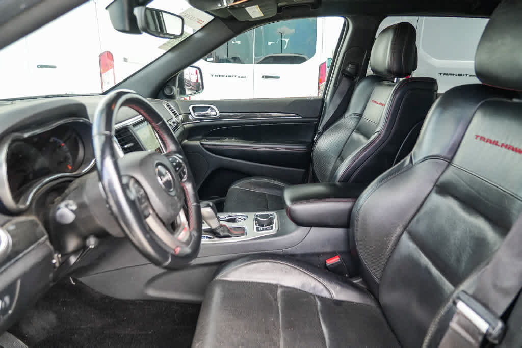 Used 2018 Jeep Grand Cherokee Trailhawk w/ Trailhawk Luxury Group AWD/4WD image 18