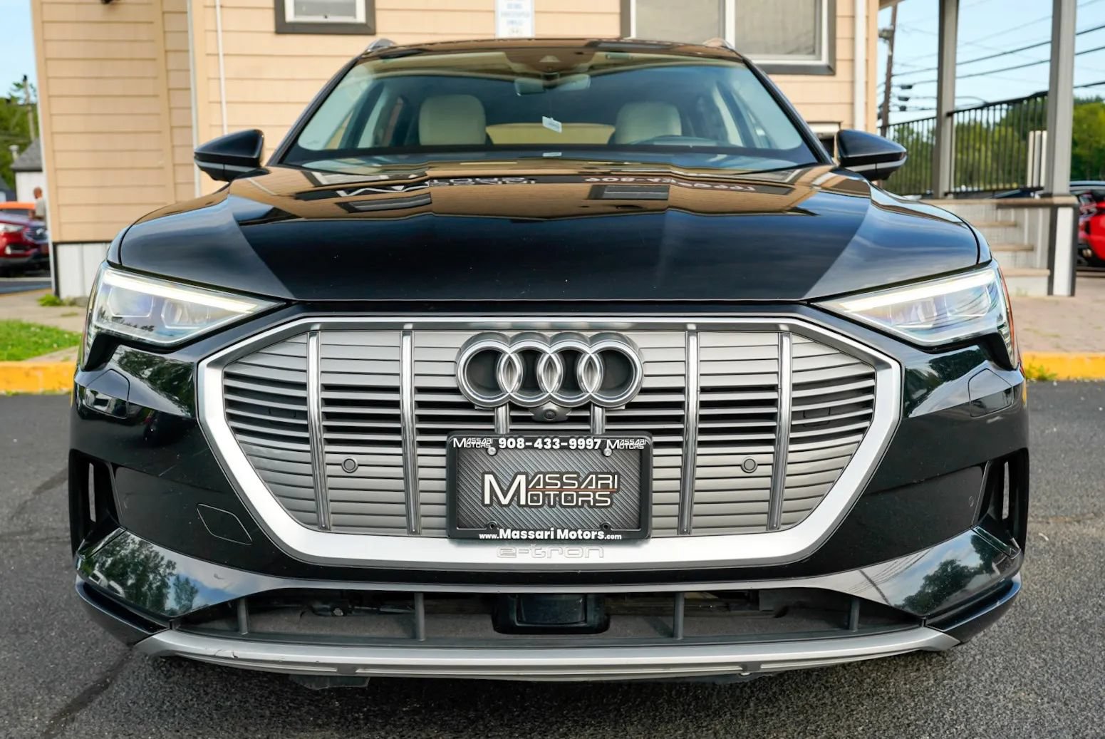 Used 2019 Audi e-tron Prestige AWD/4WD image 2