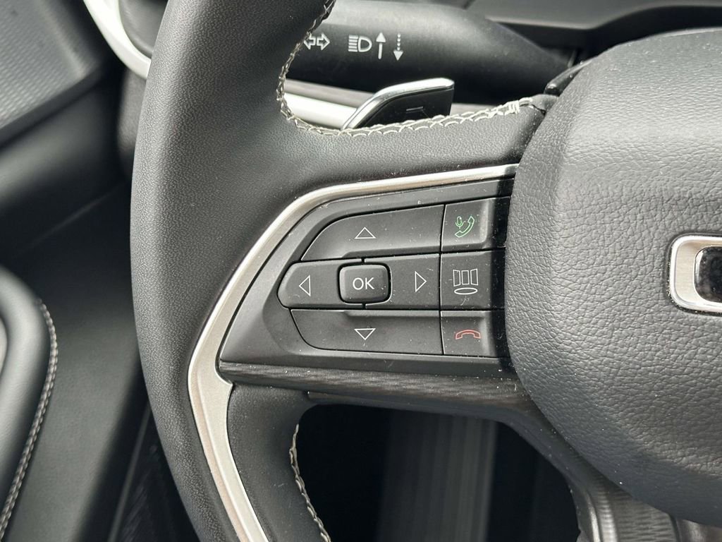 Used 2023 Jeep Grand Cherokee L Laredo w/ Luxury Tech Group I image 22