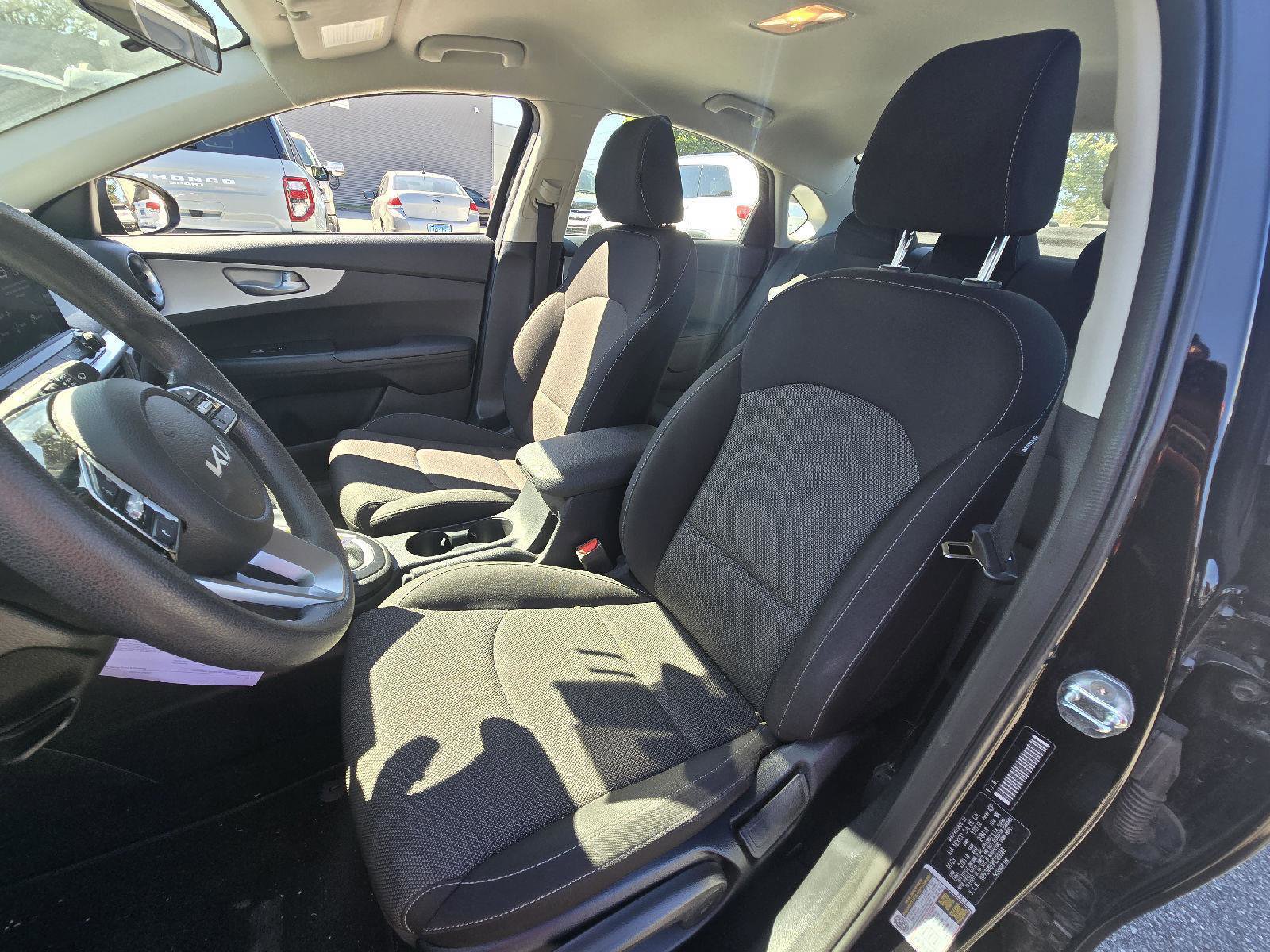 Used 2023 Kia Forte LXS image 10