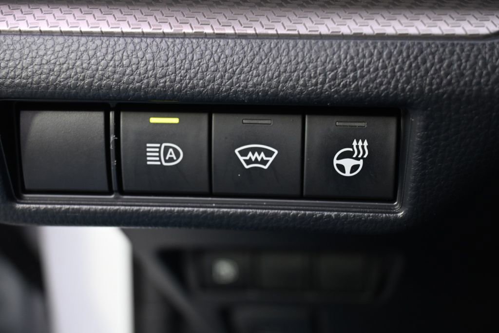 Used 2024 Toyota Prius XLE image 24