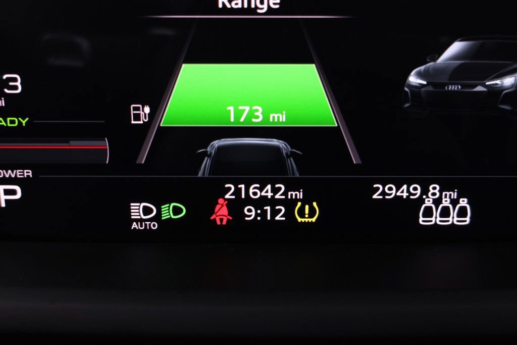 Used 2024 Audi e-tron GT Prestige w/ Prestige Package image 15