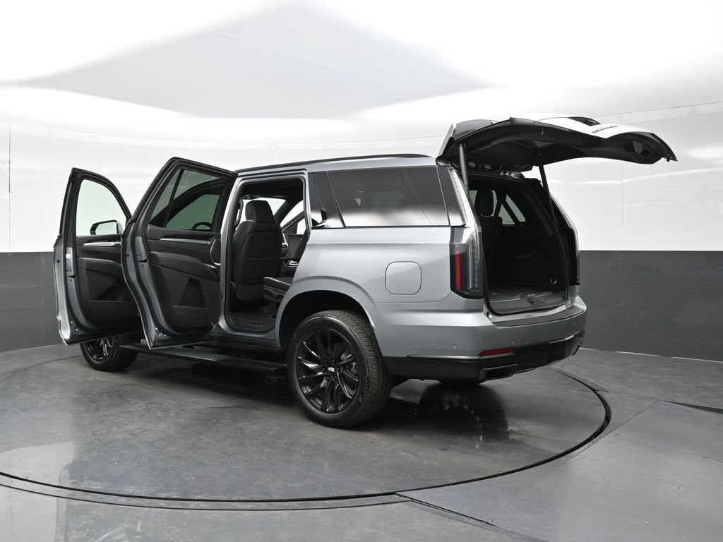 New 2026 Cadillac Escalade Sport w/ LPO, ONYX Package AWD/4WD image 47