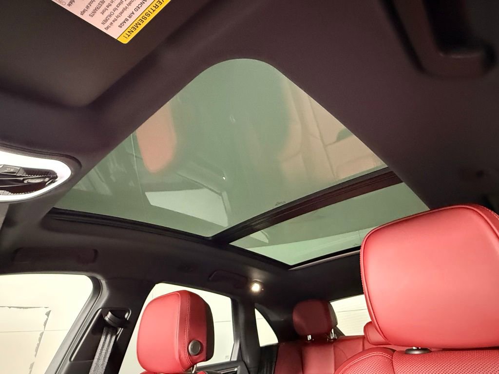 New 2026 Porsche Macan image 30