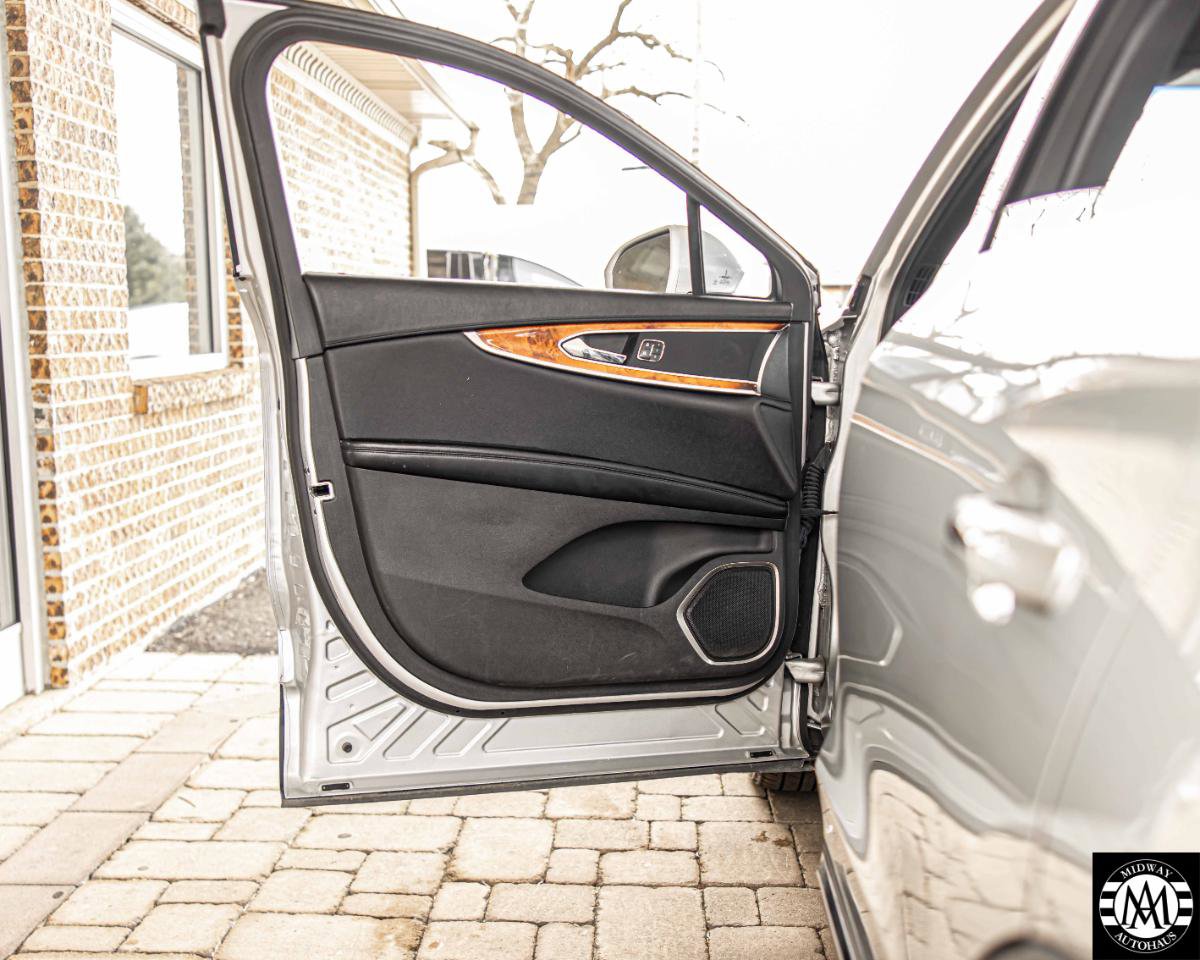 Used 2016 Lincoln MKX Reserve image 35