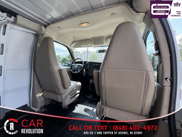 Used 2021 Chevrolet Express 2500 w/ Driver Convenience Package RWD image 11
