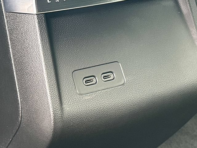 Certified 2024 Cadillac Lyriq Luxury AWD/4WD image 18