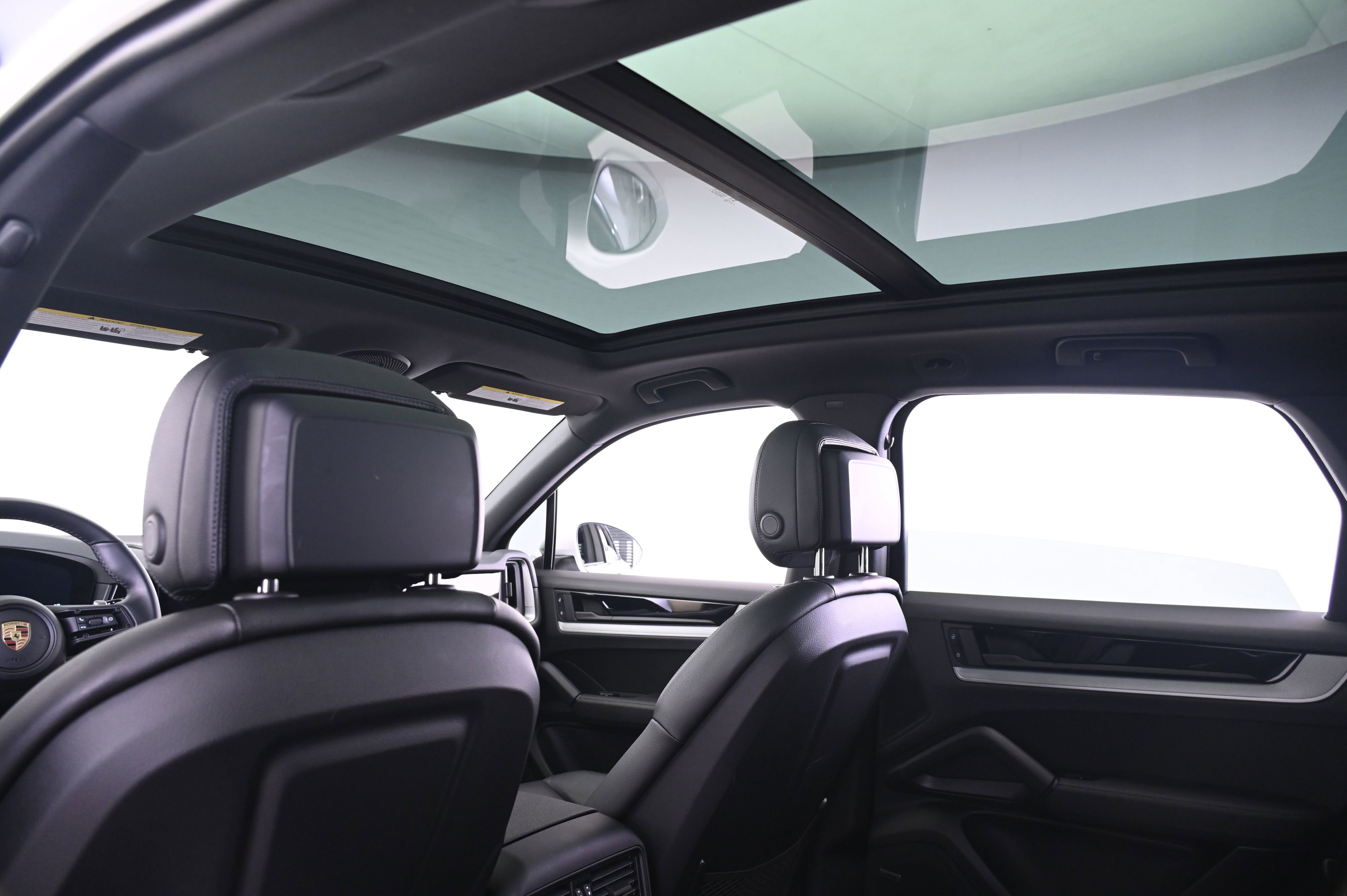 Certified 2025 Porsche Cayenne E-Hybrid image 25