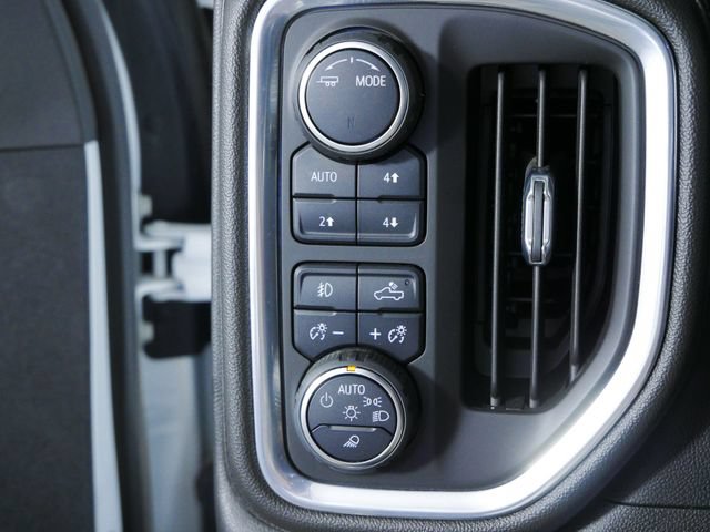 Used 2022 Chevrolet Silverado 3500 LTZ AWD/4WD image 24