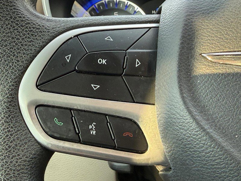 Used 2017 Chrysler Pacifica Touring Plus image 15