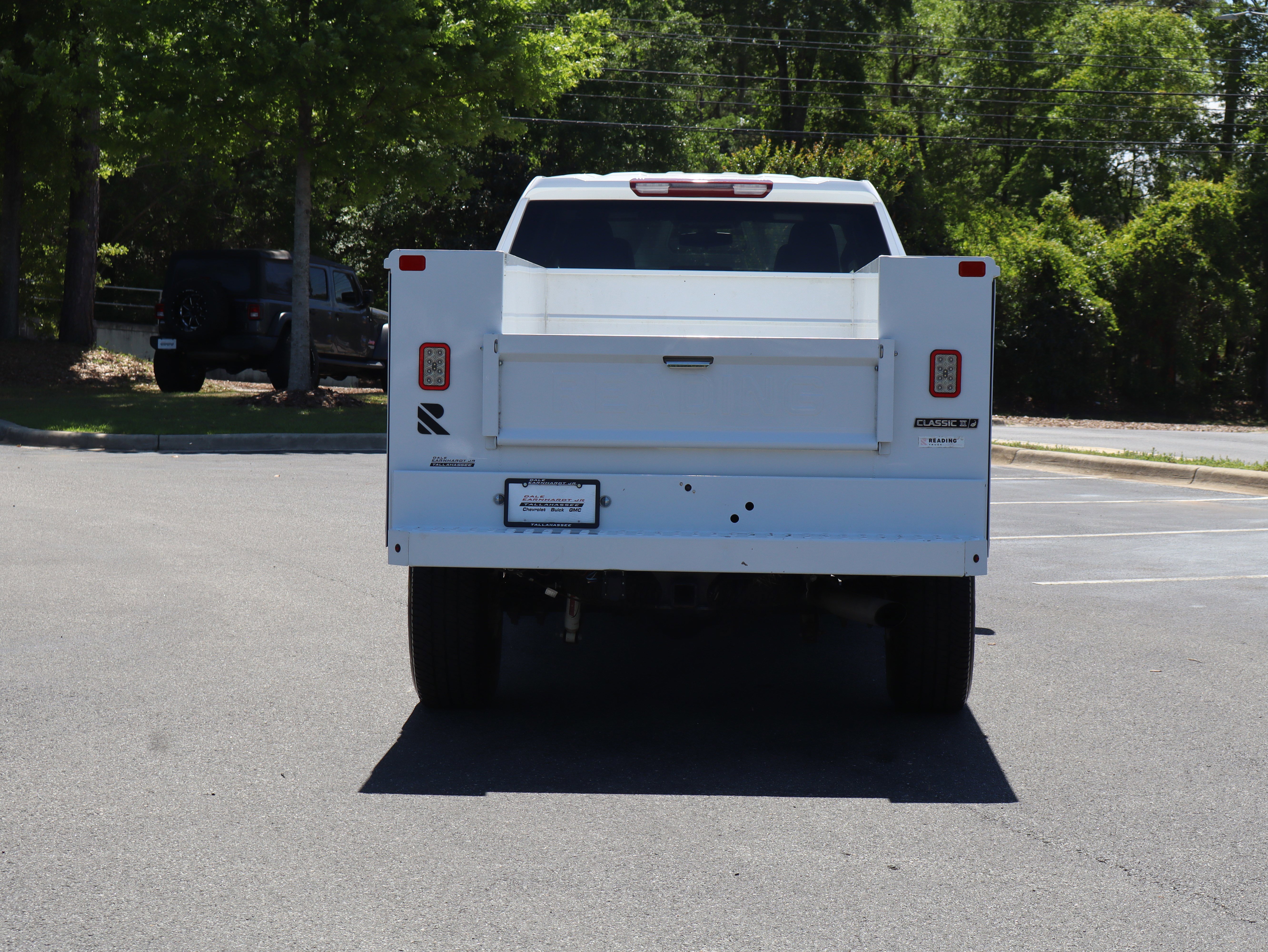 Used 2023 GMC Sierra 3500 Pro w/ Convenience Package image 8