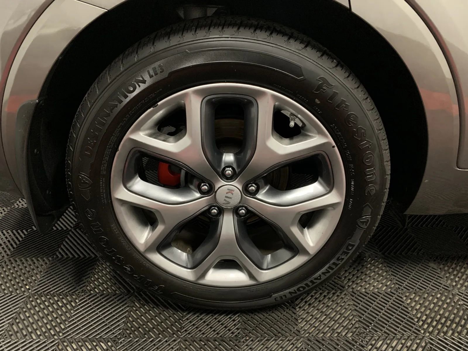 Used 2018 Kia Sorento SX image 19