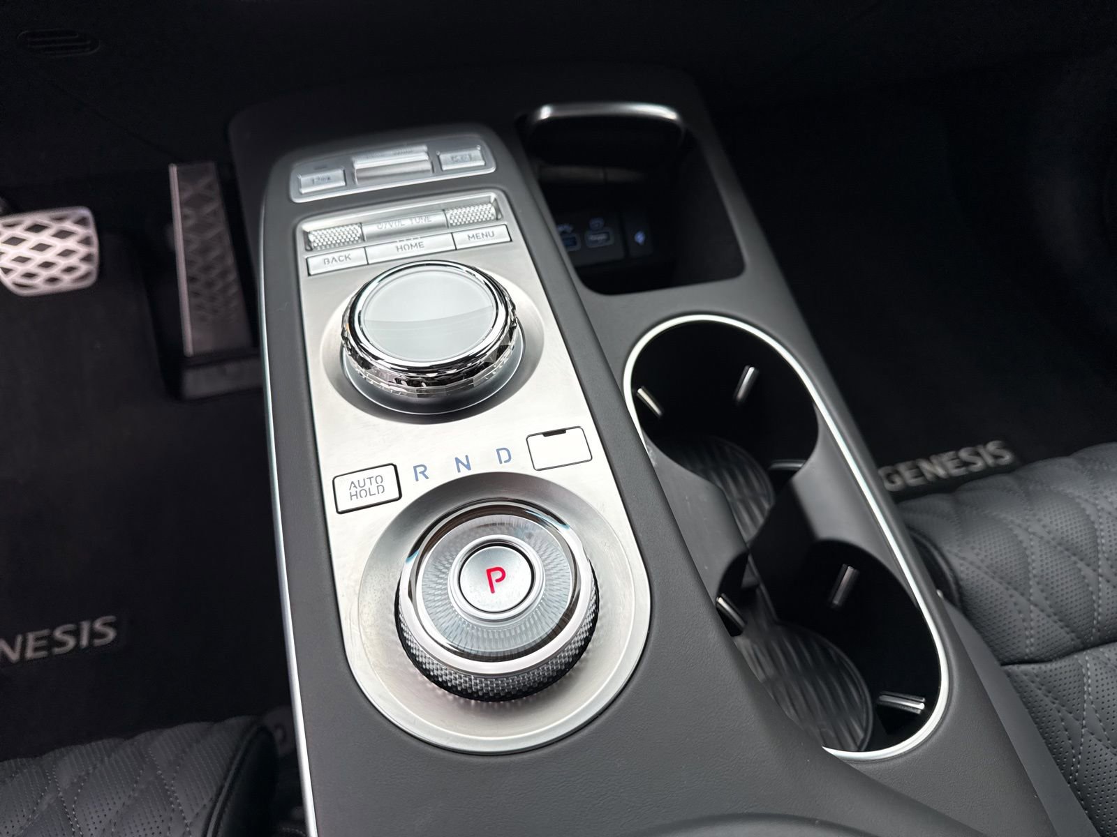 Used 2025 Genesis GV70 3.5T Sport w/ Sport Prestige Package image 27