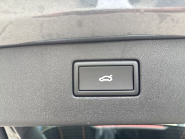 New 2026 Volkswagen Tiguan SE R-Line image 45