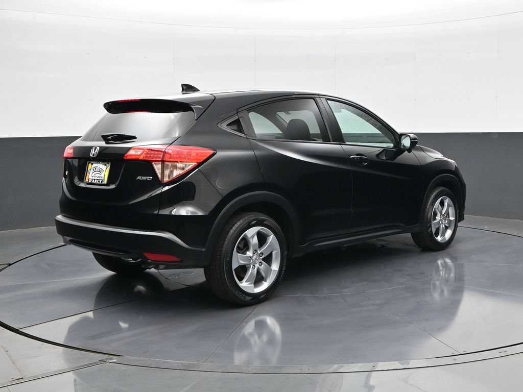 Used 2017 Honda HR-V EX image 5