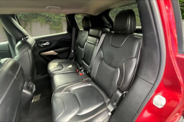 Used 2017 Jeep Cherokee Limited AWD/4WD image 22