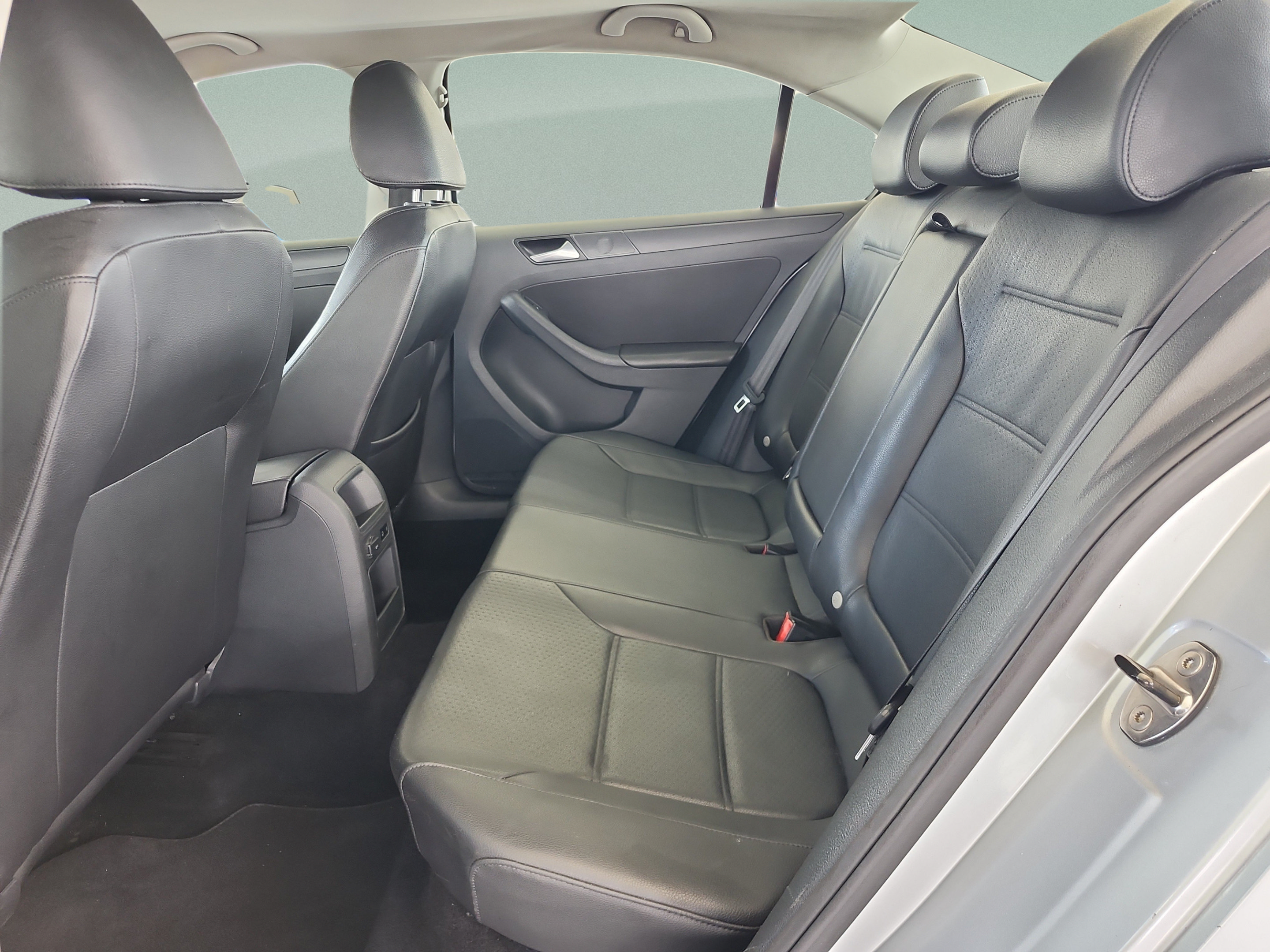 Used 2014 Volkswagen Jetta SE FWD image 17