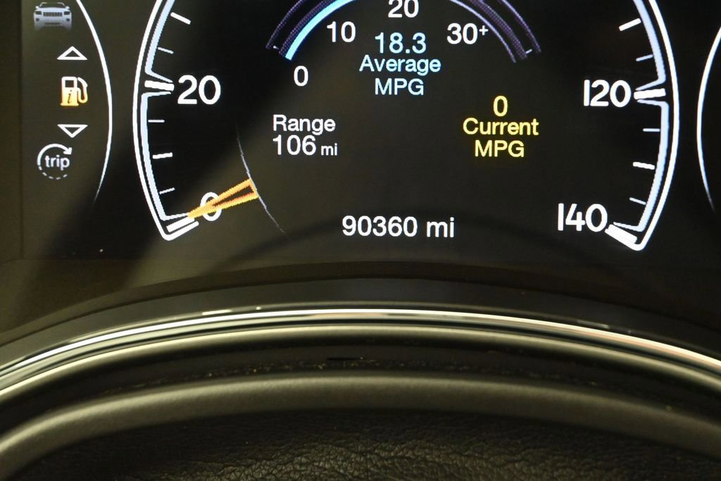 Used 2018 Jeep Grand Cherokee Altitude AWD/4WD image 16