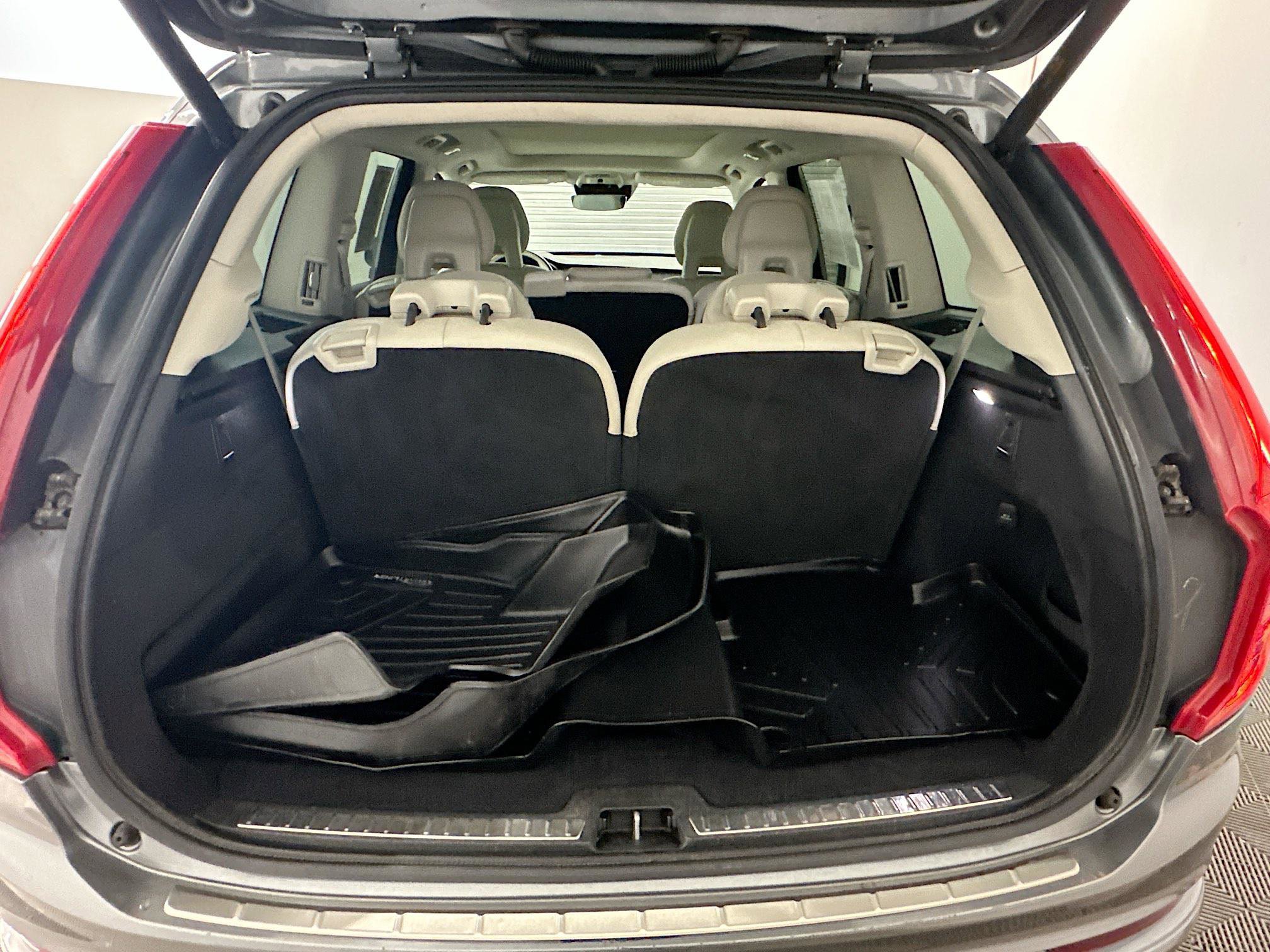 Used 2017 Volvo XC90 T6 Momentum w/ Vision Package AWD/4WD image 32