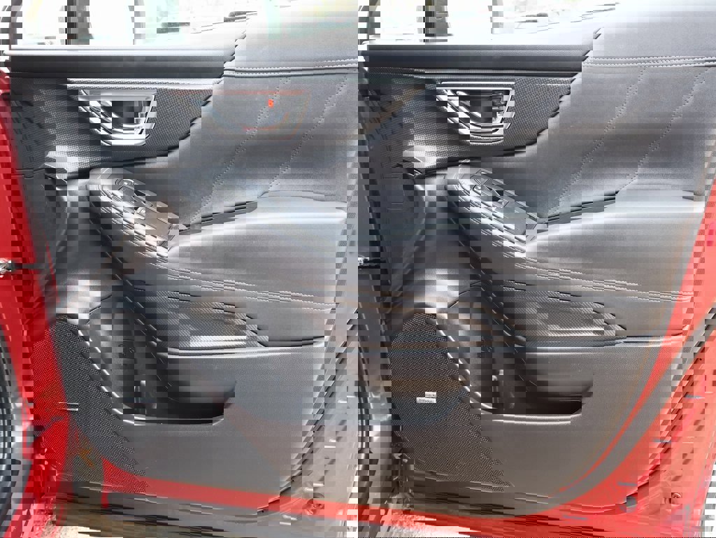 Used 2020 Subaru Forester Touring image 9