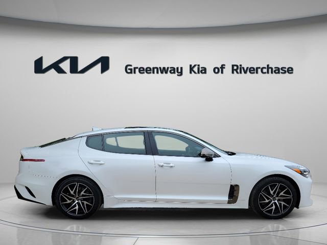 Used 2022 Kia Stinger GT-Line w/ Sun & Sound Package RWD image 7