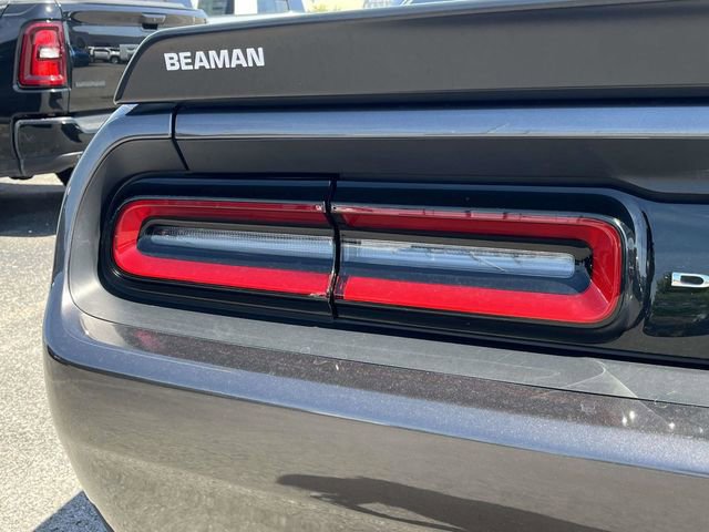 Used 2022 Dodge Challenger R/T Scat Pack RWD image 10