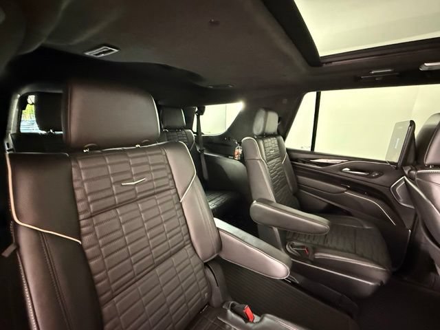 Used 2023 Cadillac Escalade V AWD/4WD image 44