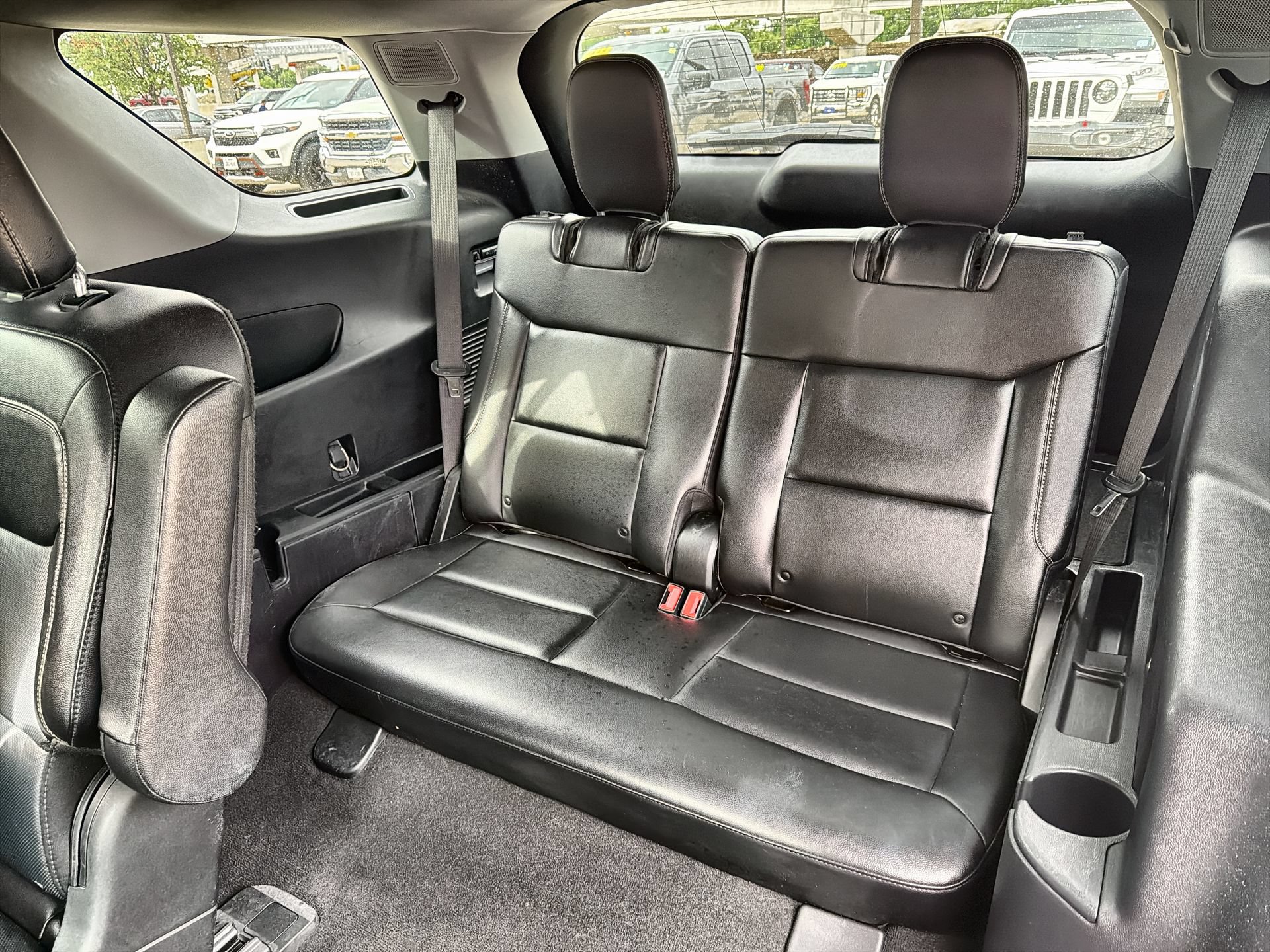 Used 2022 Ford Explorer Limited w/ Equipment Group 301A RWD image 23