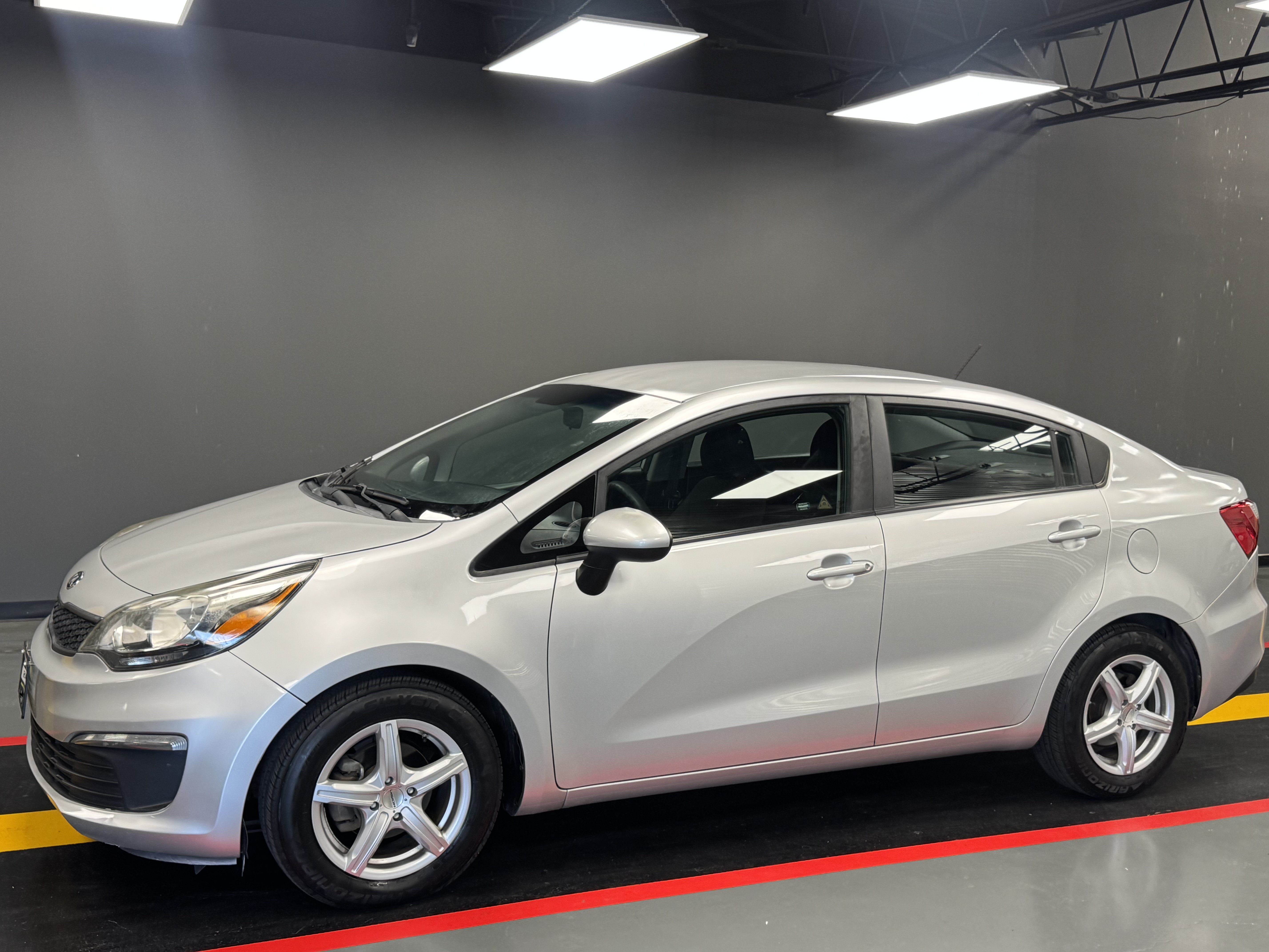 Used 2016 Kia Rio LX FWD image 2