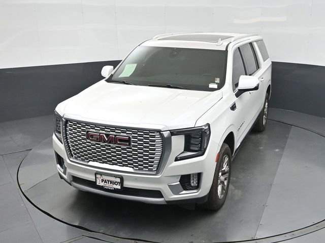 Used 2022 GMC Yukon XL Denali AWD/4WD image 36
