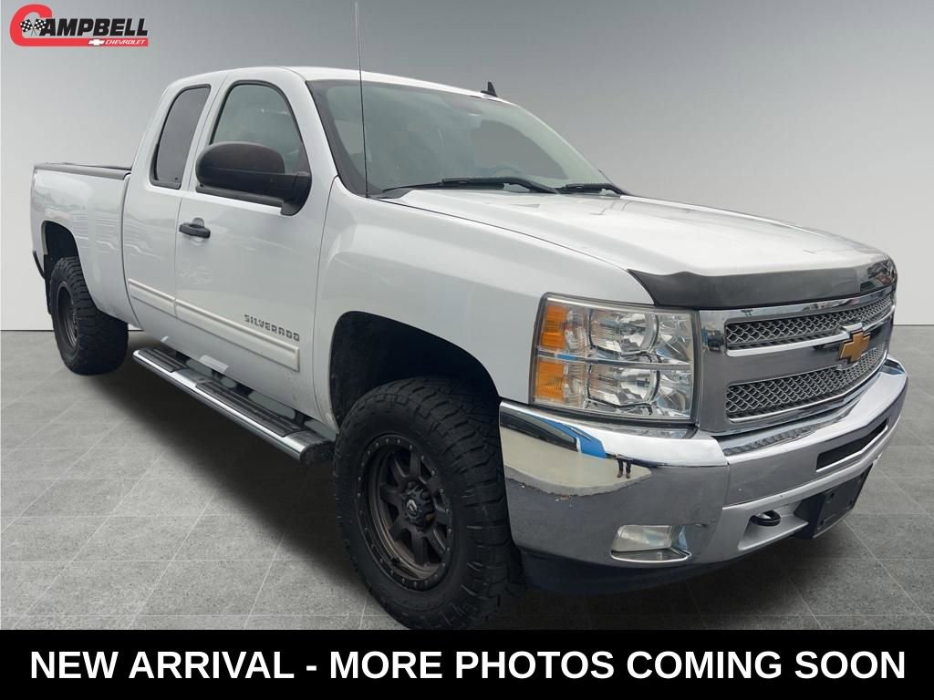 Used 2013 Chevrolet Silverado 1500 LT w/ All-Star Edition AWD/4WD image 13