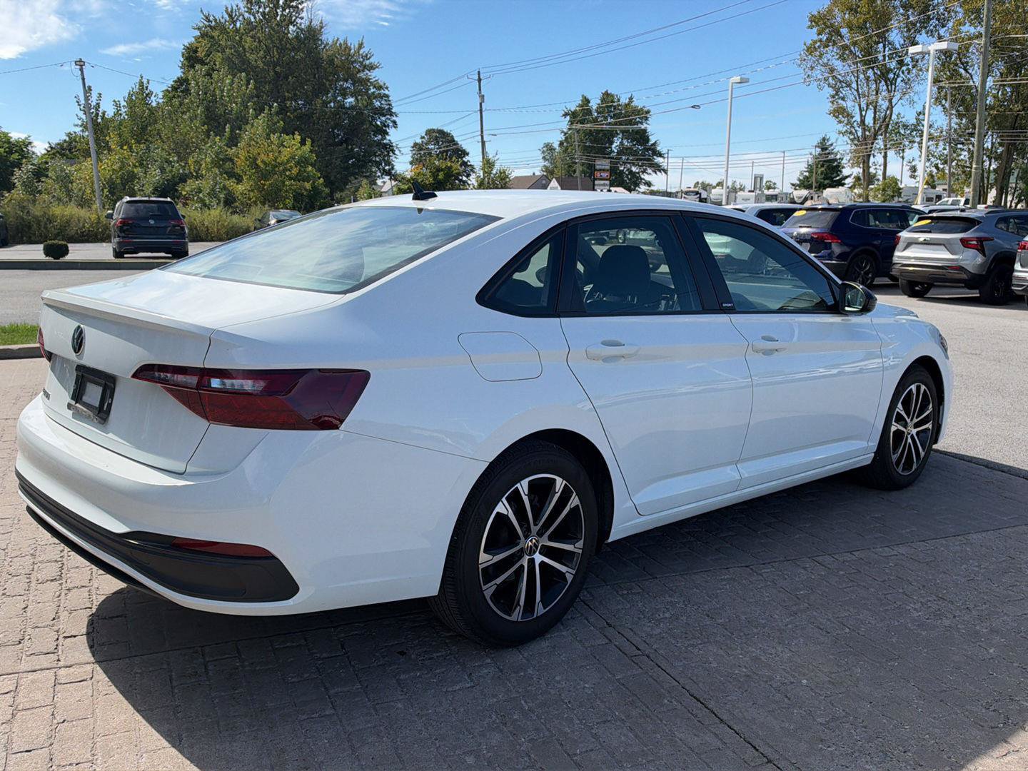 Used 2024 Volkswagen Jetta Sport FWD image 6