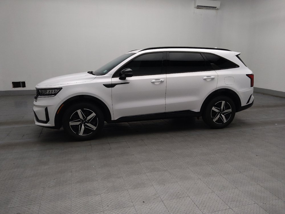 Used 2023 Kia Sorento S FWD image 2