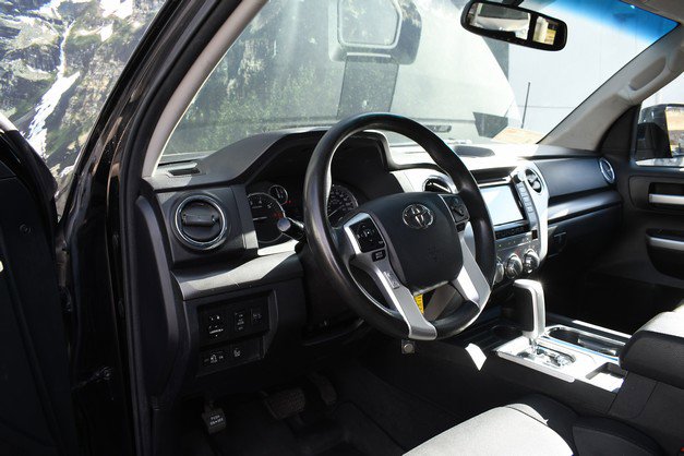 Used 2017 Toyota Tundra SR5 image 14