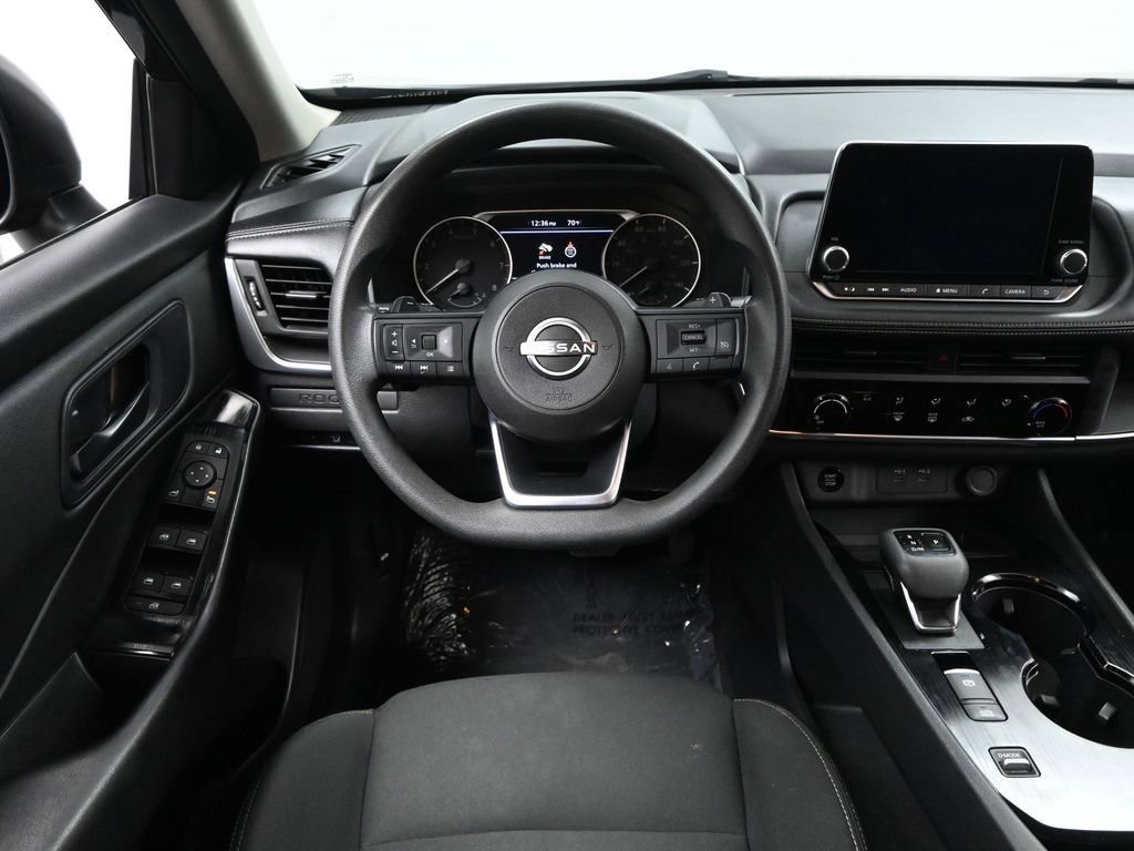 Used 2024 Nissan Rogue S image 14