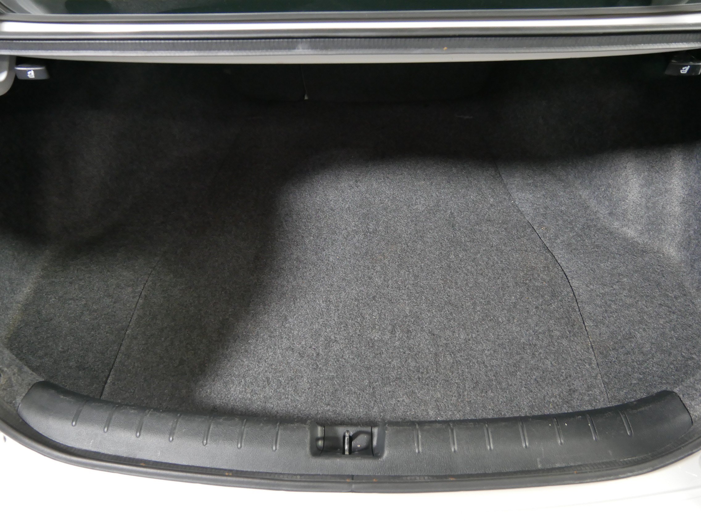 Used 2017 Honda Accord EX image 18