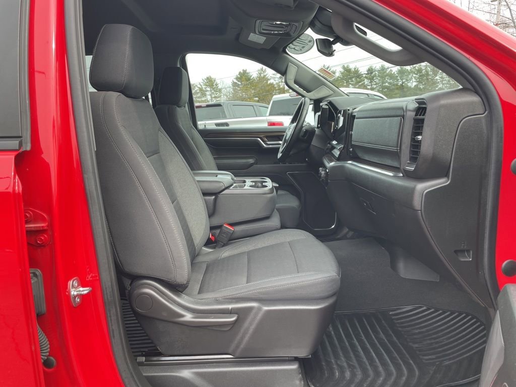 Used 2023 Chevrolet Silverado 1500 LT AWD/4WD image 33