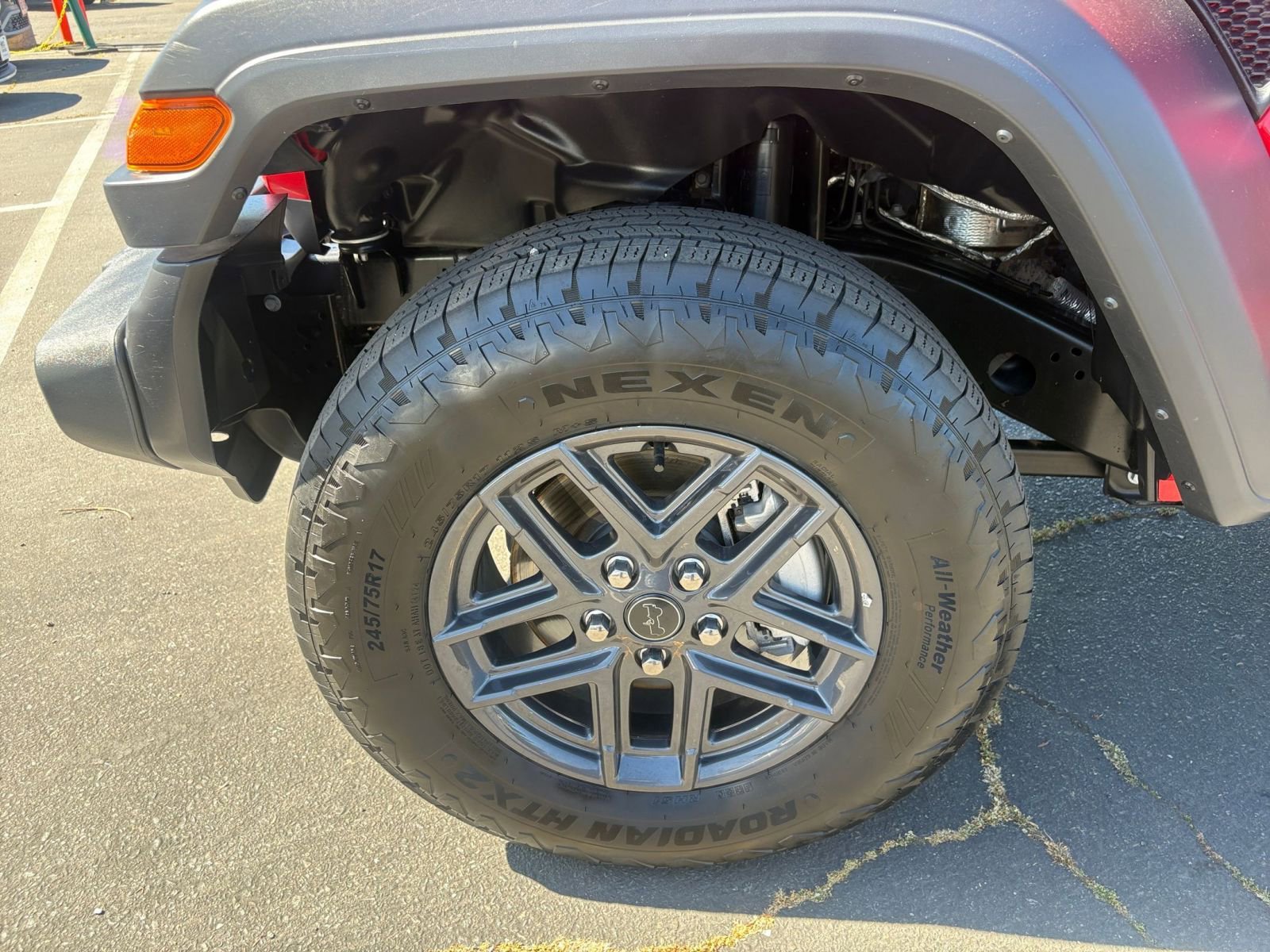 Used 2025 Jeep Wrangler Sport S AWD/4WD image 29